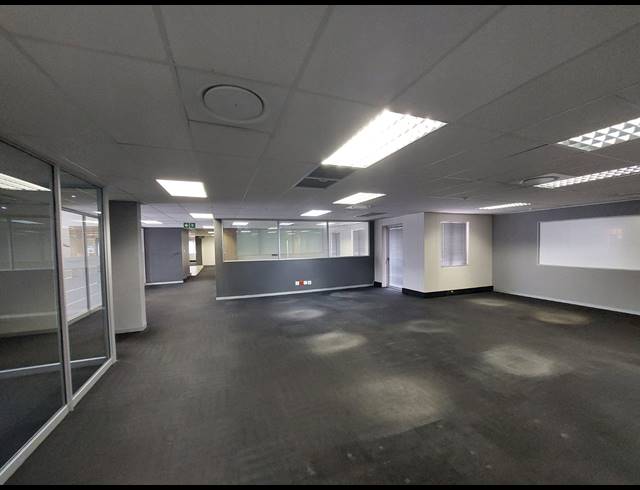 469M² OFFICE TO LET IN GREENSTONE HILL